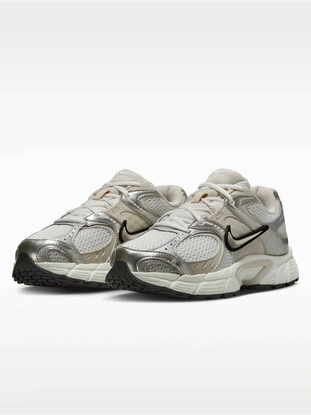 Nike V5 RNR Sneakers - Picture 7 of 7